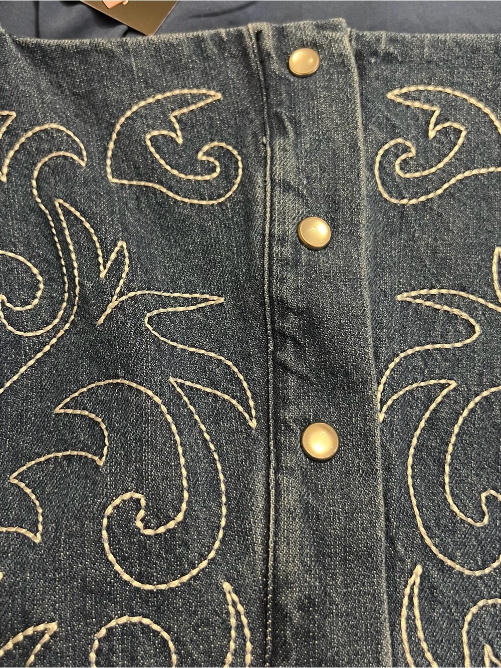 Avec Les Filles Western Embroidered Denim Snap Front Mini Dress Size 6 NWT - Picture 9 of 13